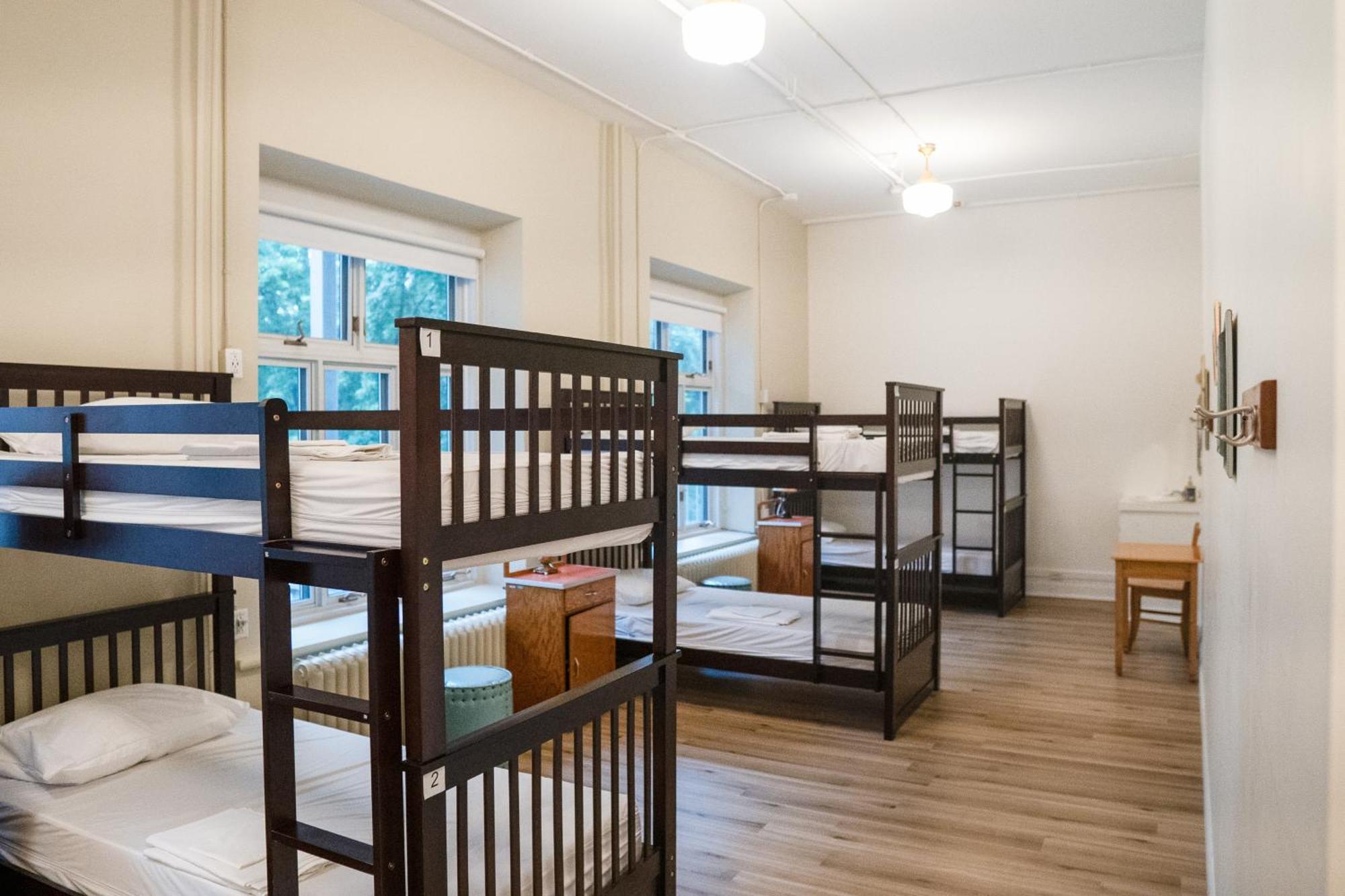 Des Balcons Bed & Breakfast *